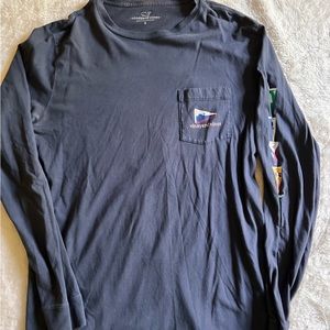 Men’s Vineyard Vine long sleeve Tshirt - Small